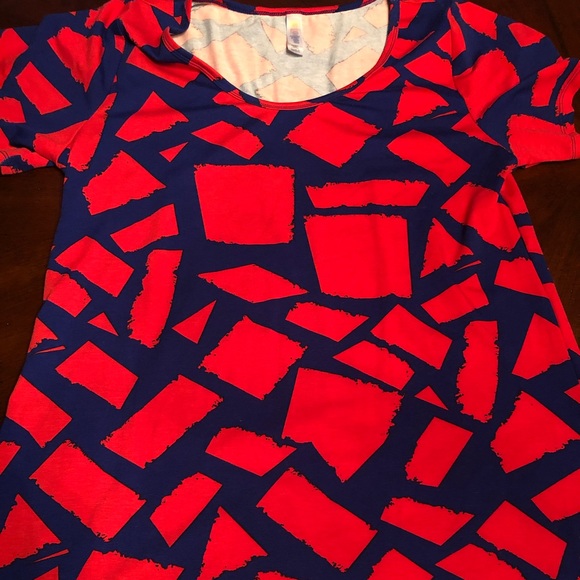 Lularoe top - Picture 1 of 4